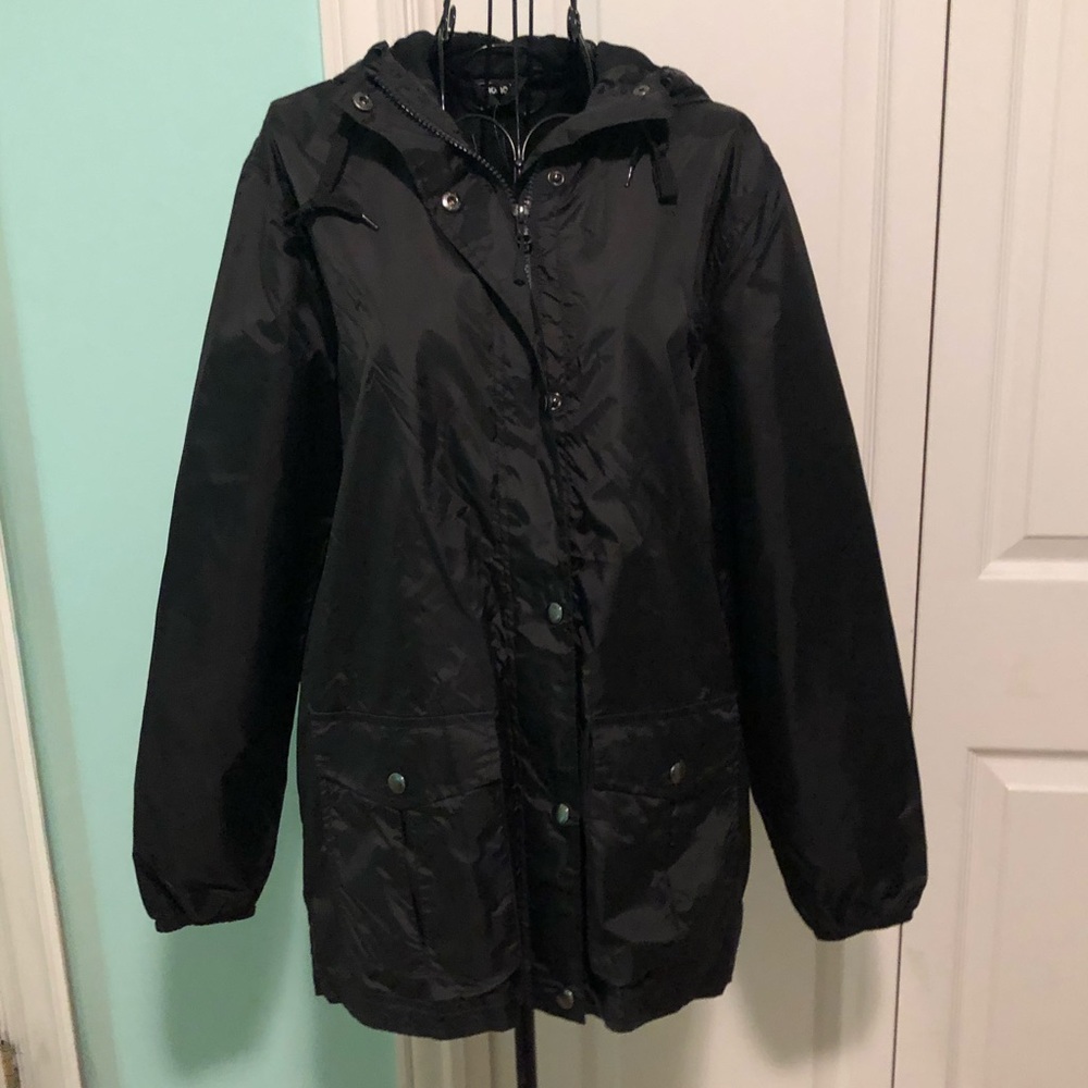 Zip up wind breaker NWT